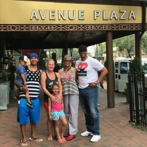 Meet your Posher, Sondra